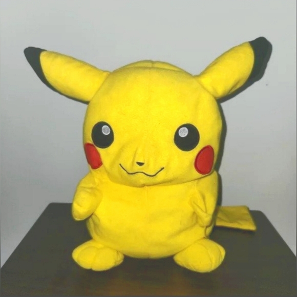 Jumbo Pikachu Foam Plush 'The Toy Factory' - Picture 1 of 6